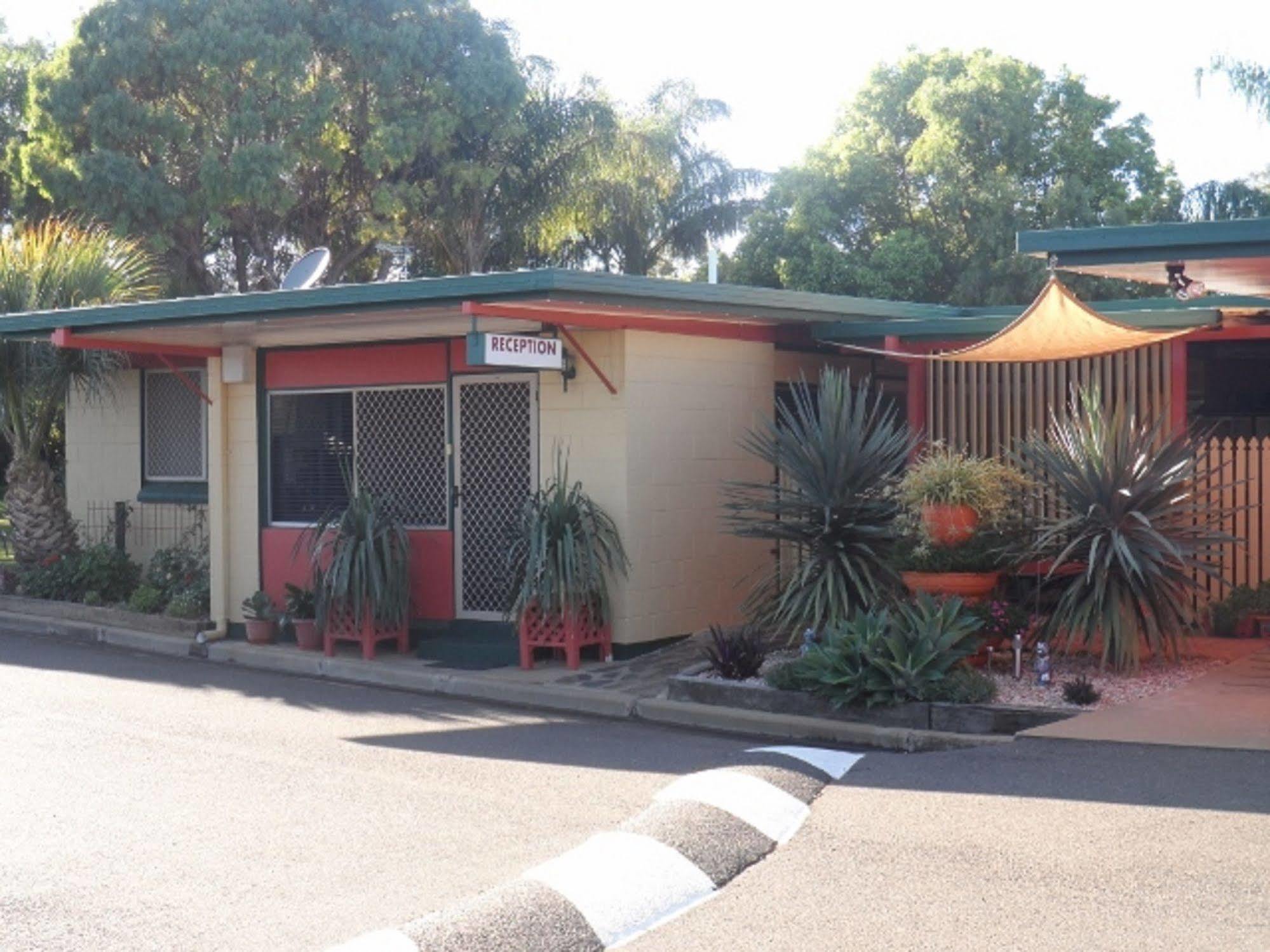 Oakey Motel מראה חיצוני תמונה